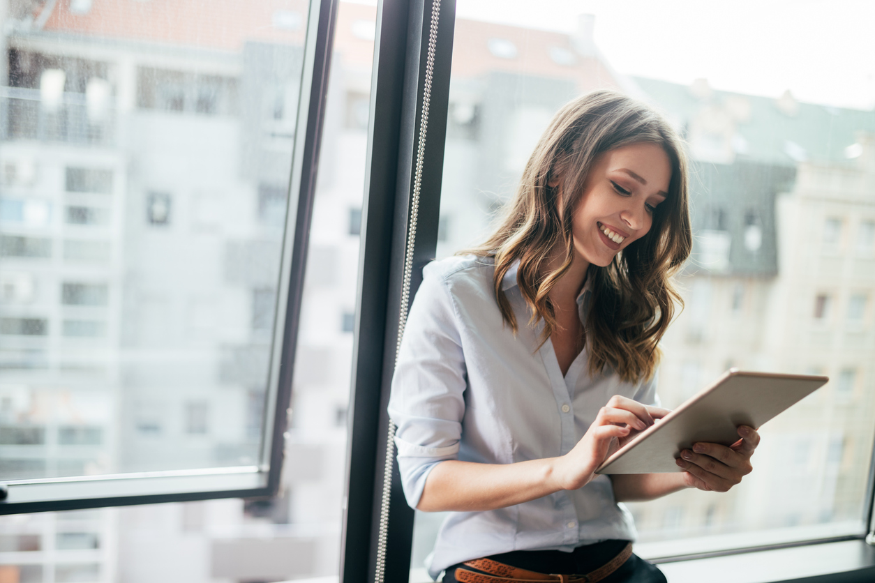 Woman receiving a post purchase follow up email.