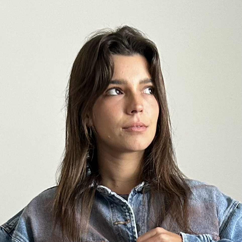 Julia Pina - Flowium's Designer.